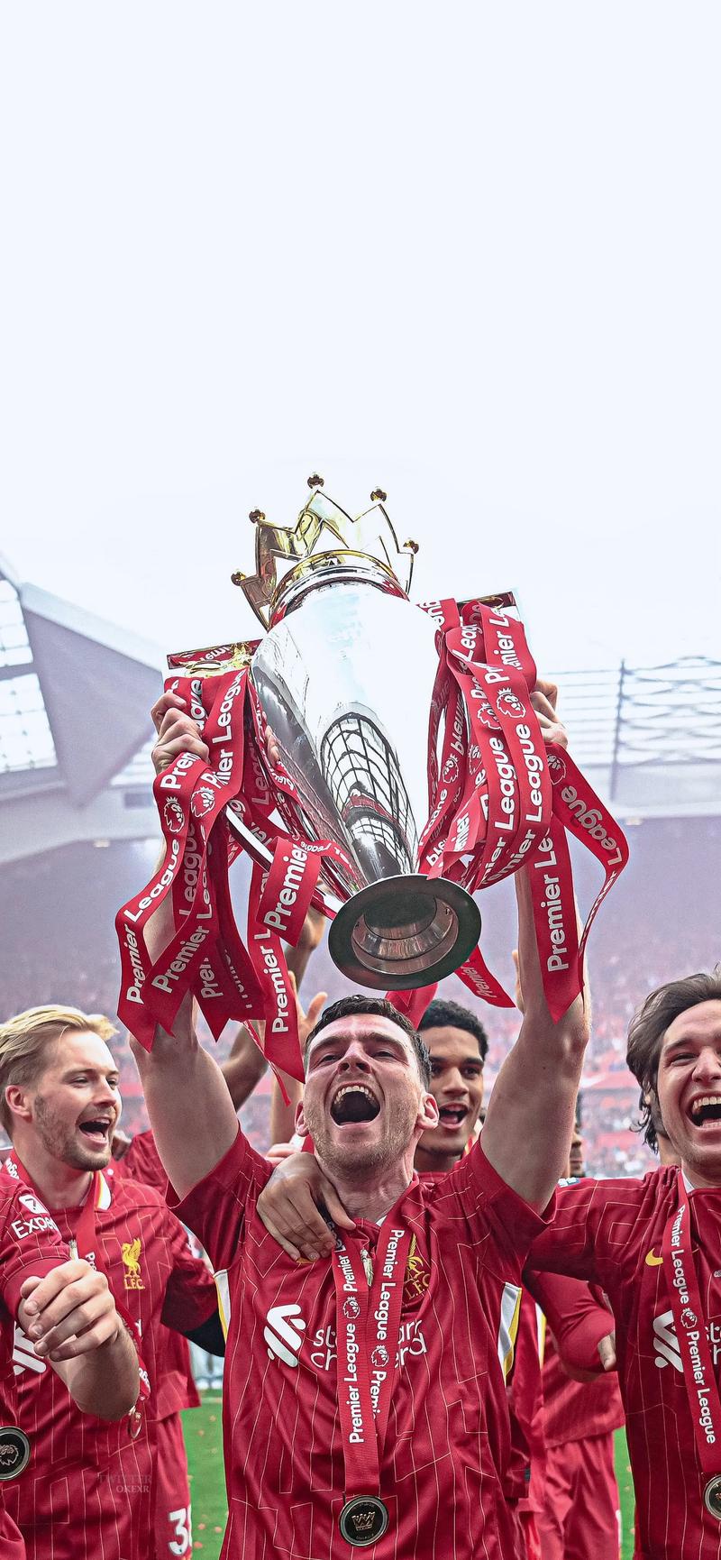 世界杯官方发布直通队伍集结海报：42个国家，同一个梦想（世界杯官宣直通球队集结海报：42国同心逐梦）