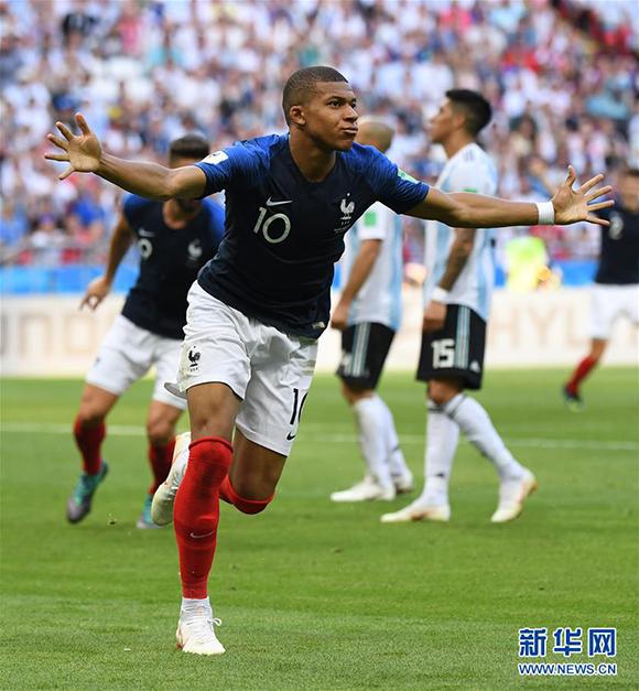 篮球鞋气垫与缓震差异解读（篮球鞋气垫与缓震的区别解析）