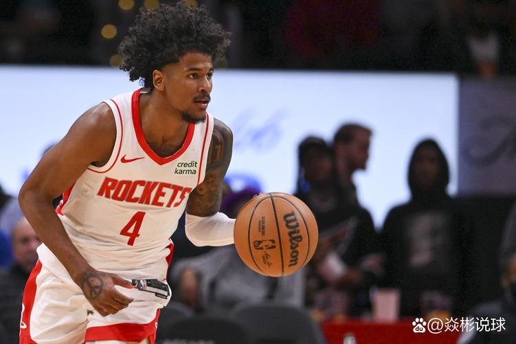 海港亚冠赛前Vlog：吉祥物伊戈已量产；林皇再度作客上海滩（亚冠赛前海港Vlog：伊戈吉祥物量产上线，林皇重返上海滩）