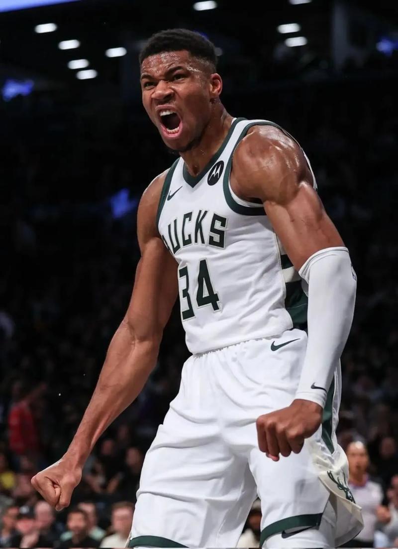 斯基拉：意足协主席提出联赛改革方案，减少意甲降级球队数量（斯基拉：意足协主席倡议联赛改革，意甲降级名额或将减少）