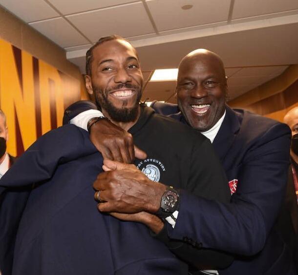 阿斯：英、葡多家俱乐部有意帕尔梅拉斯21岁巴西中场阿兰（阿斯：英葡多队有意签下帕尔梅拉斯21岁巴西中场阿兰）