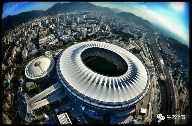 温家宝：球迷的呐喊让我们充满动力，场下我也会跟着他们唱歌（温家宝：球迷的助威是我们的动力，场下我也会跟着一起唱）