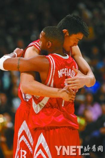 赖因德斯：为曼城这样的俱乐部效力时，偶尔替补是正常情况（赖因德斯：在曼城这种豪门，偶尔坐替补很正常）