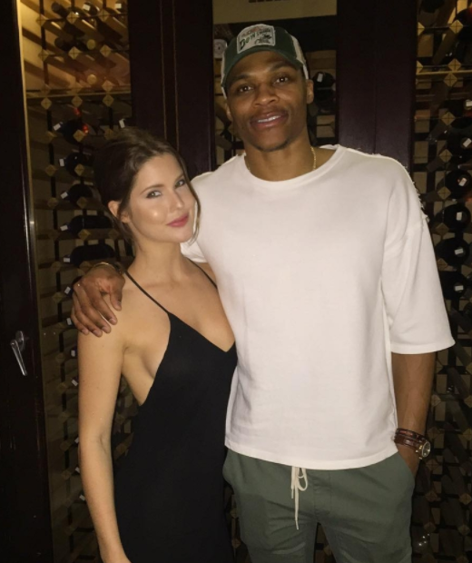 周六意甲焦点战：维罗纳迎战亚特兰大，保级压力与欧战野心的激烈碰撞！（意甲周六重头戏：维罗纳主场迎战亚特兰大，保级压力硬碰欧战雄心）