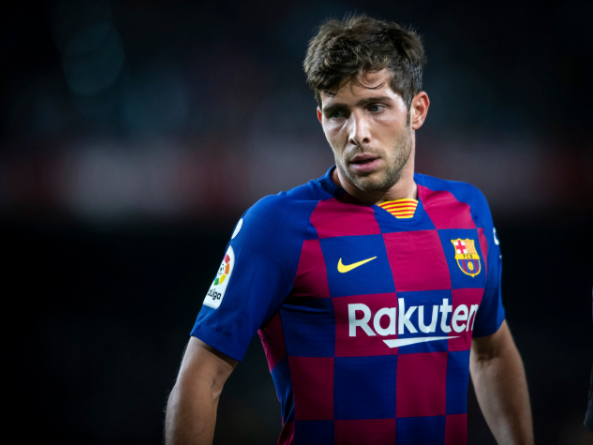 中足联：中超国内球员年薪上限500万元，外援年薪封顶300万欧元（中足联明确薪资帽：中超本土球员年薪不超500万元，外援上限300万欧元）